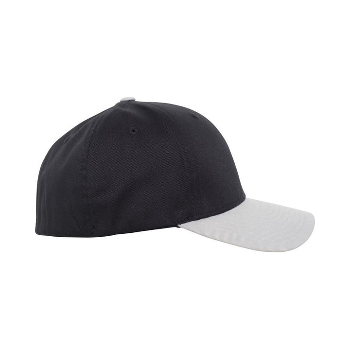 PS_55277T_flexfit_6277t-6277tt_black_silver_RIGHT_6bcb61e4-79a0-45bc-8a26-bdb958180246_web