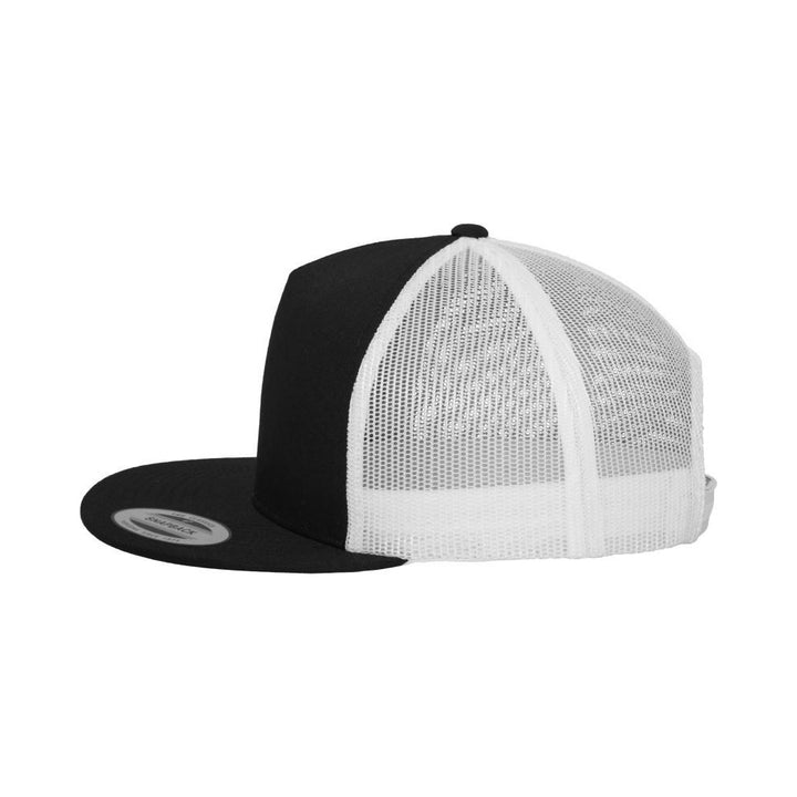 PS_556006_flexfit_6006_black_black_white_LEFT_eca43781-0842-47a1-abd0-a6674ebbb3e7_web